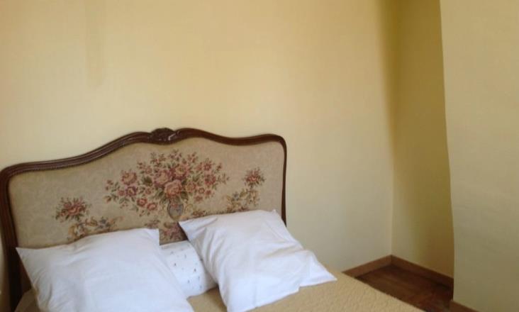 Room in the Muscat winegrower's cottage, rented at Château Borie Neuve near Carcassonne